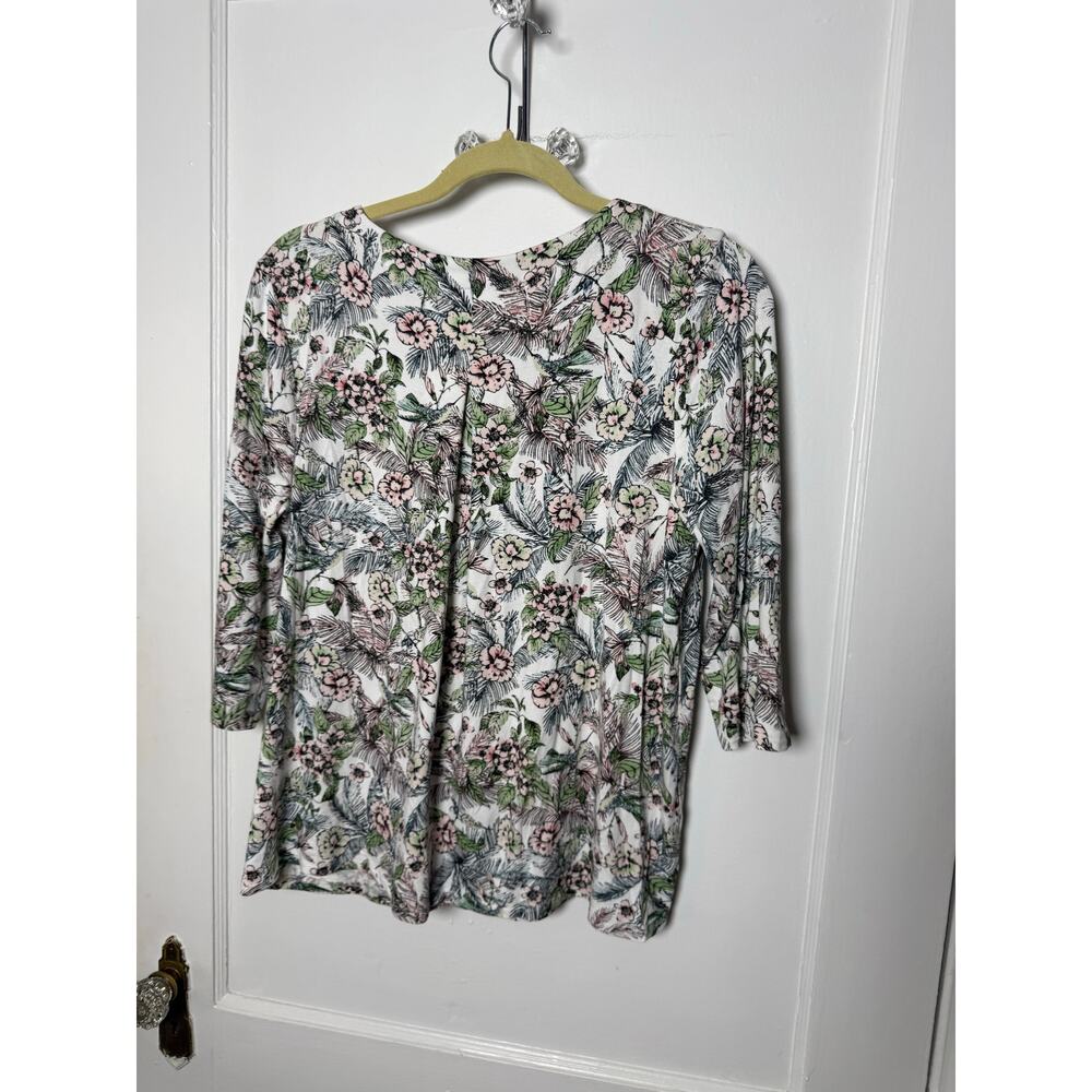 J. Jill Wearever Spring Tropical Floral Lightweight 3/4 Sleeve V-neck Top Medium - Picture 8 of 9